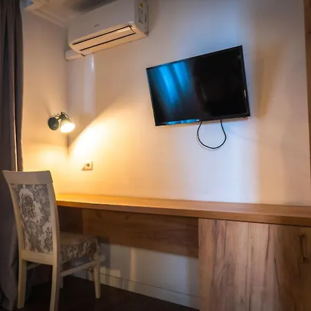 Hotel Moulin Bleu Tirana